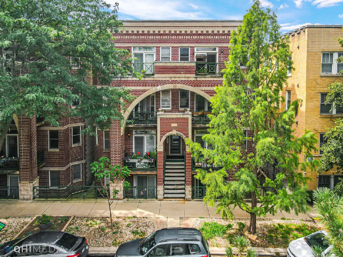 Condos & Townhomes Sold Graceland Terrace Chicago Illinois, 4124 Kenmore
