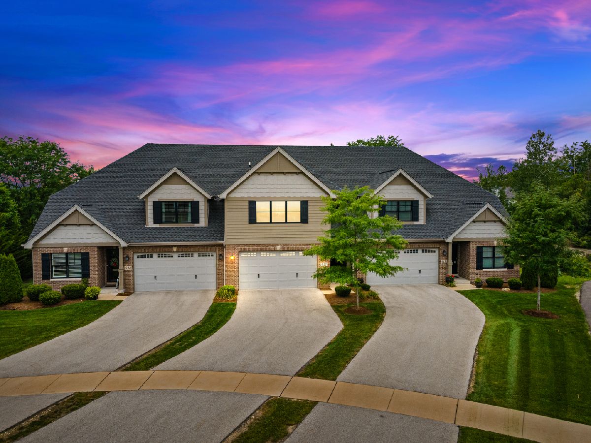 Townhomes & Homes Sold Lindenwood Acres Naperville Illinois, 613 Bourbon