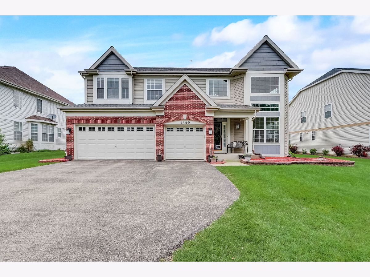 Homes Sold Prestonfield West Chicago Illinois, 1349 Snowberry