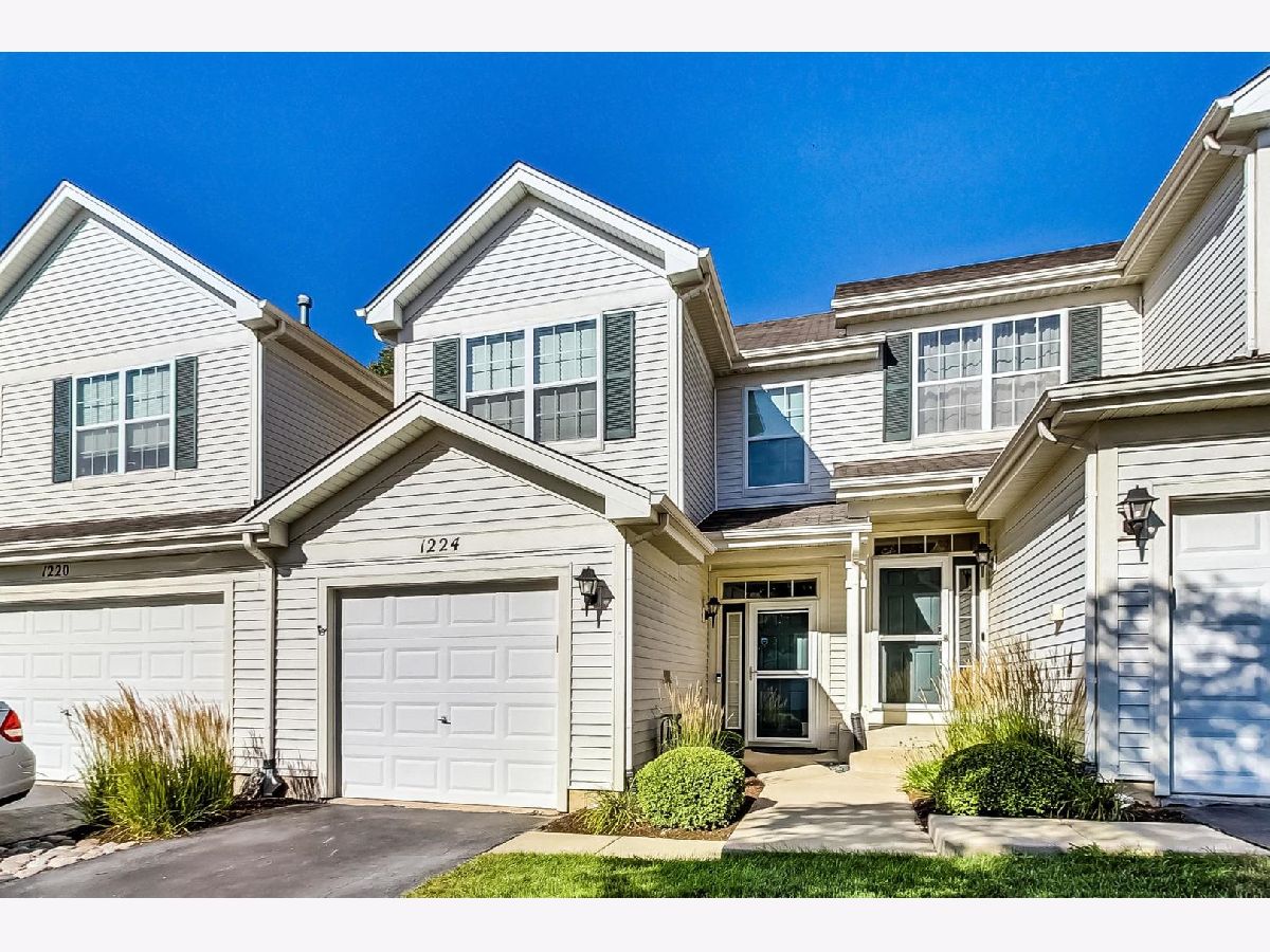 Condos & Townhomes & Homes Sold Remington Pointe Fox Lake Illinois, 1224 Waverly