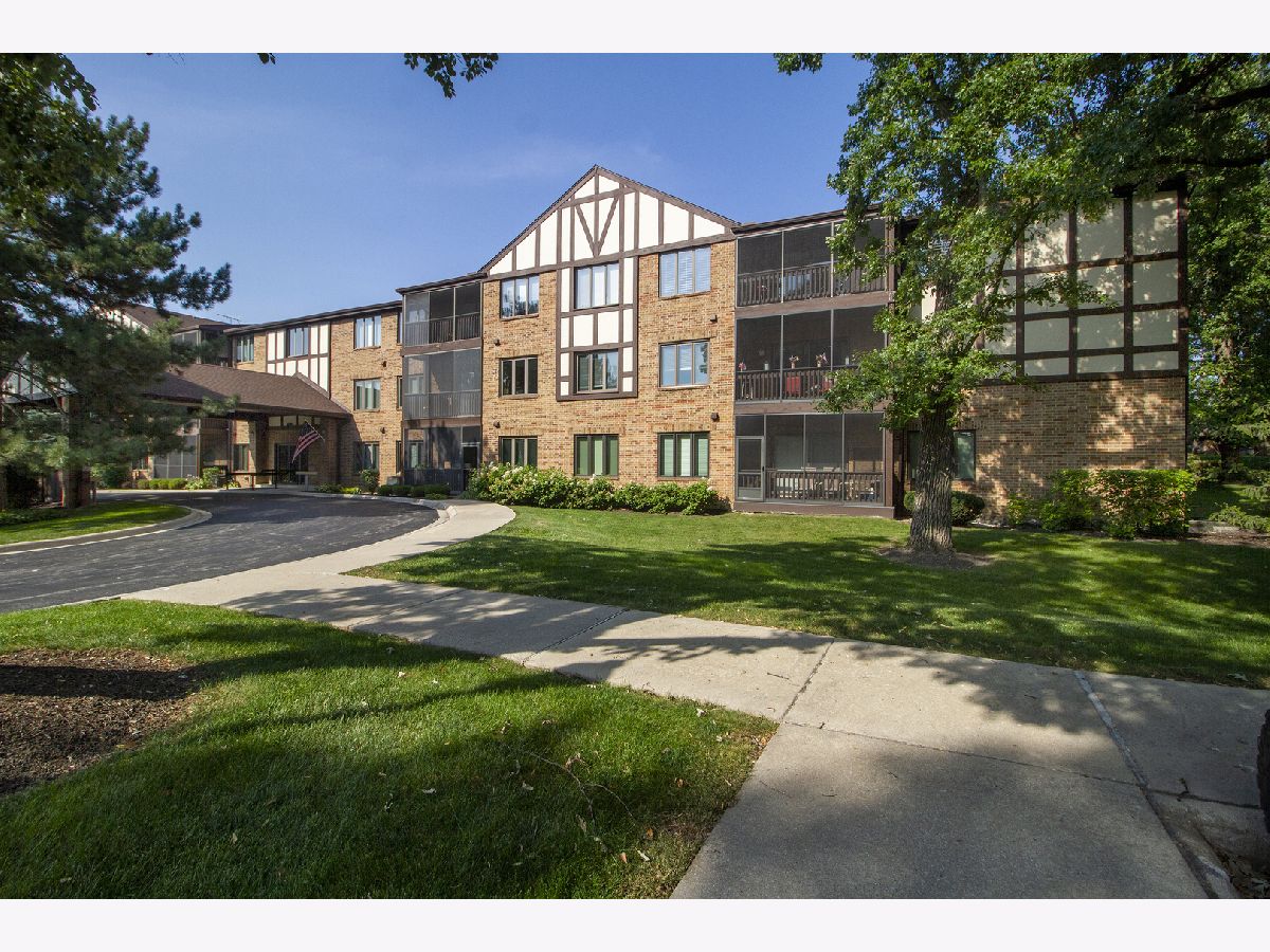 Oak Hills Palos Heights IL, Condos & Townhomes For Sale & For Rent