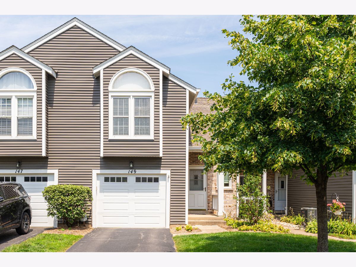 Townhomes Sold Springbrook Villas Bloomingdale Illinois