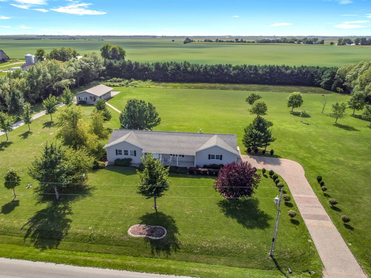  Sold Foosland Illinois, 87 370e