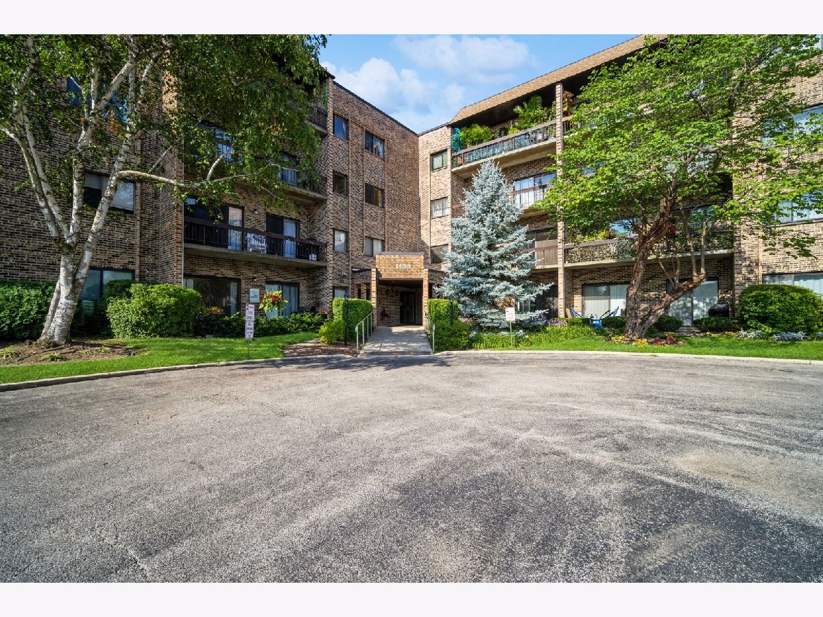 Condominiums Sold Orchard Vale Mount Prospect Illinois, 1400 Elmhurst