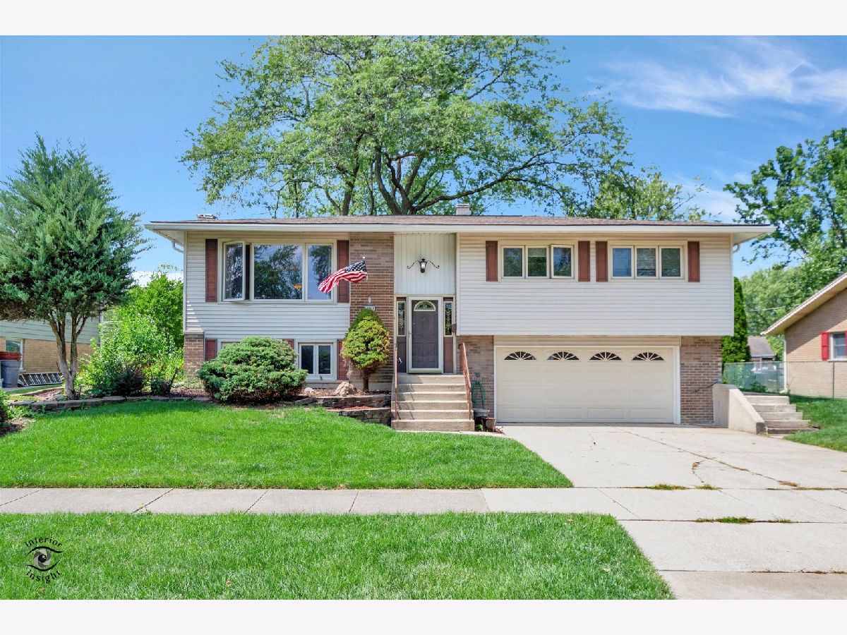 Homes Sold El Vista Oak Forest Illinois, 15012 Parkside