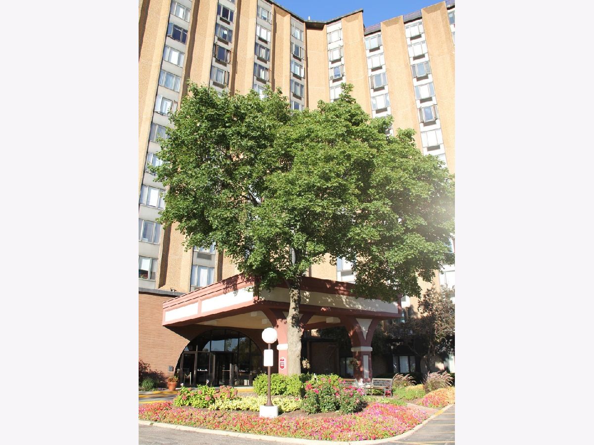 Condominiums Sold Renaissance Place Palatine Illinois, 1 Renaissance