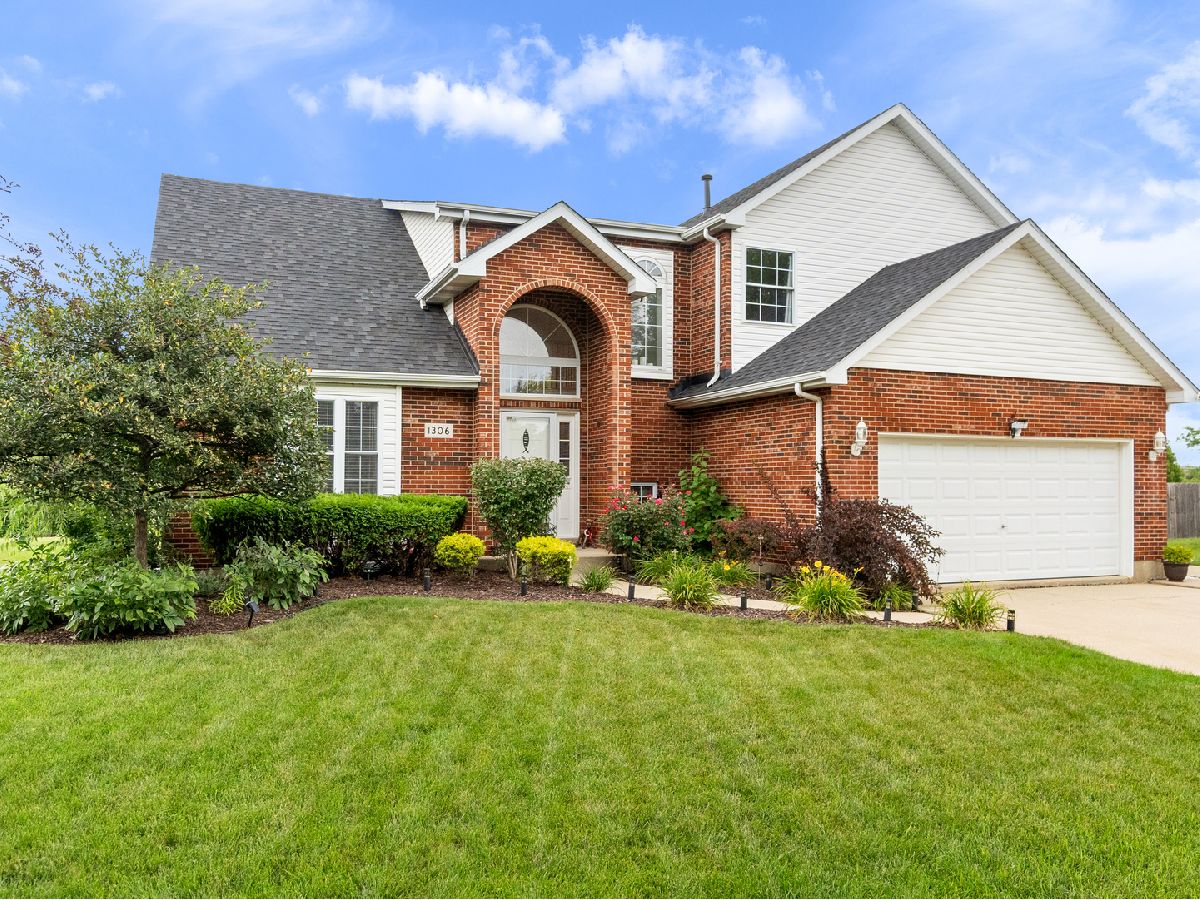 Homes Sold Country Glen Estates Joliet Illinois, 1306 Galway