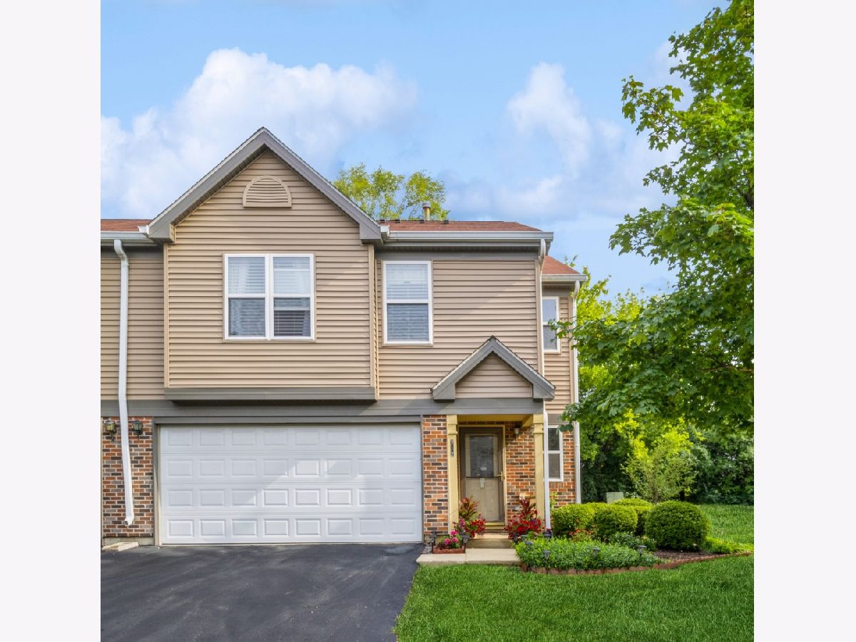 Townhomes & Condos Sold Whispering Oaks Palatine Illinois, 712 Whispering Oaks