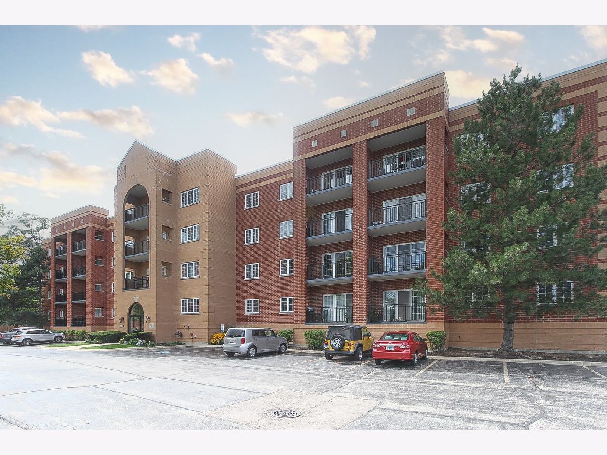 Condominiums Sold Miramonte Pointe Palatine Illinois, 55 Hale