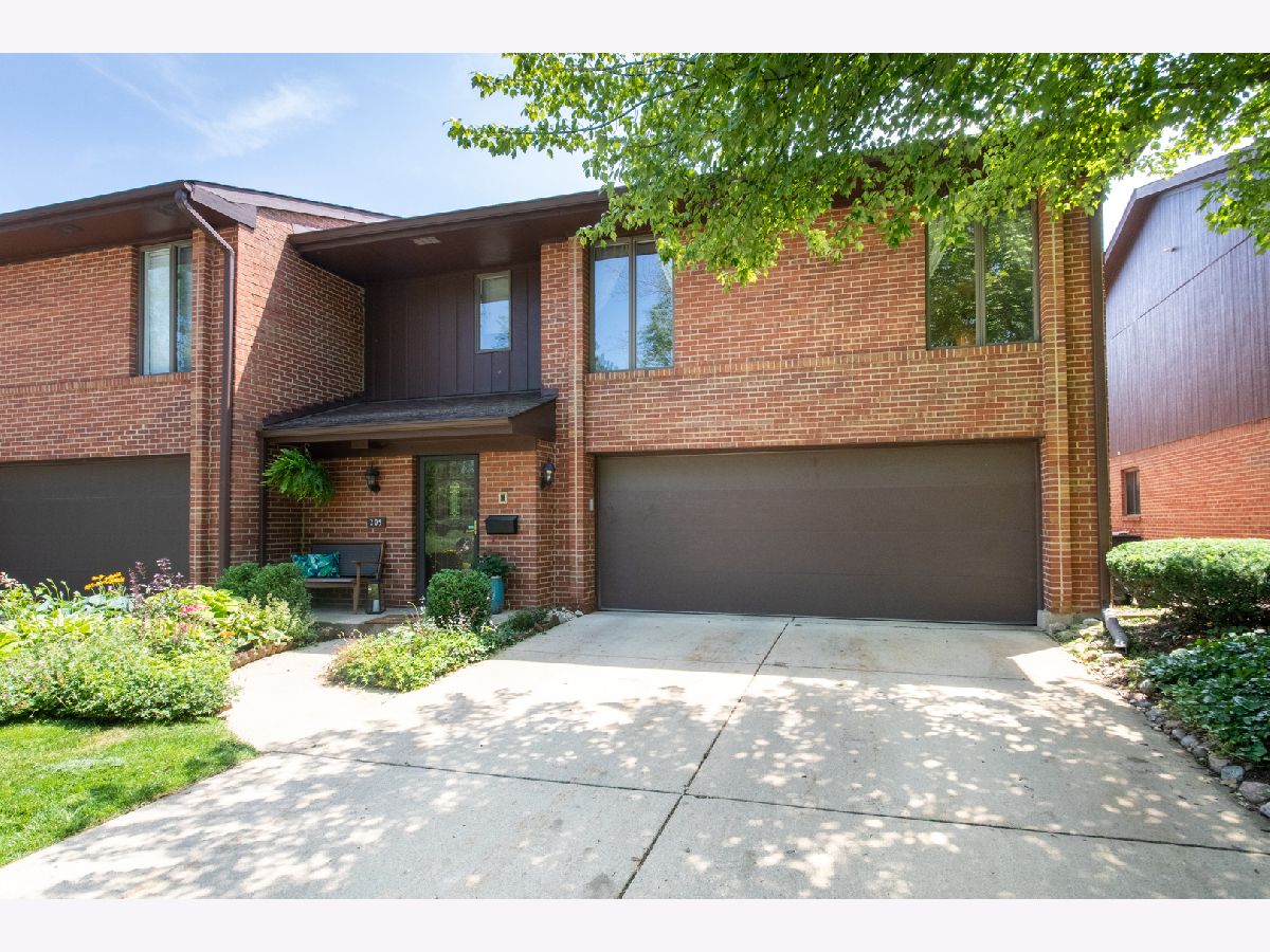 Condos & Townhomes Sold Boardwalk Park Ridge Illinois, 205 Ashbury