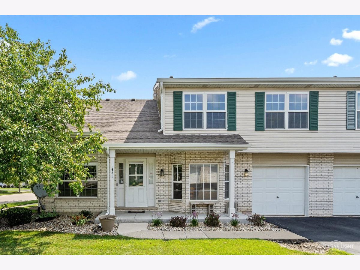 Townhomes & Condos Sold Autumn Ridge Crest Hill Illinois, 1421 Root