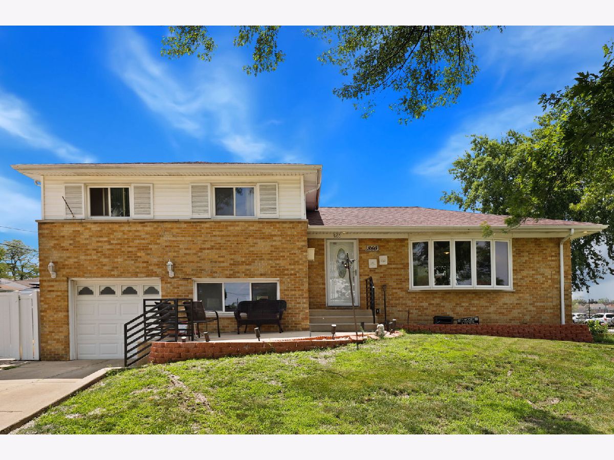 Homes Sold Winston Park Melrose Park Illinois, 860 Division