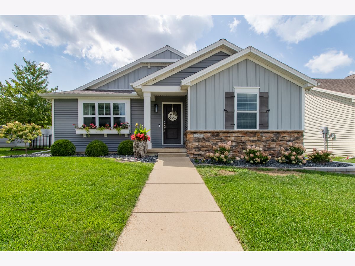 Homes & Condos & Townhomes Sold Kelley Glen Normal Illinois, 1647 Duncannon