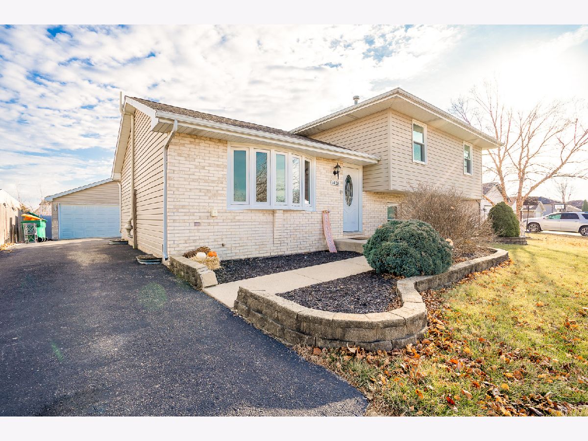 Homes Sold Cumberland South Joliet Illinois, 1408 Howland