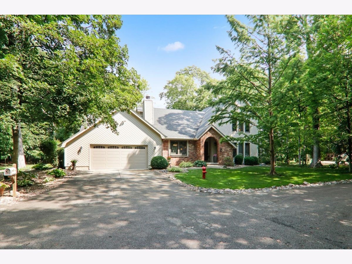 Homes Sold Indian Creek Towanda Illinois, 21 Bent Tree