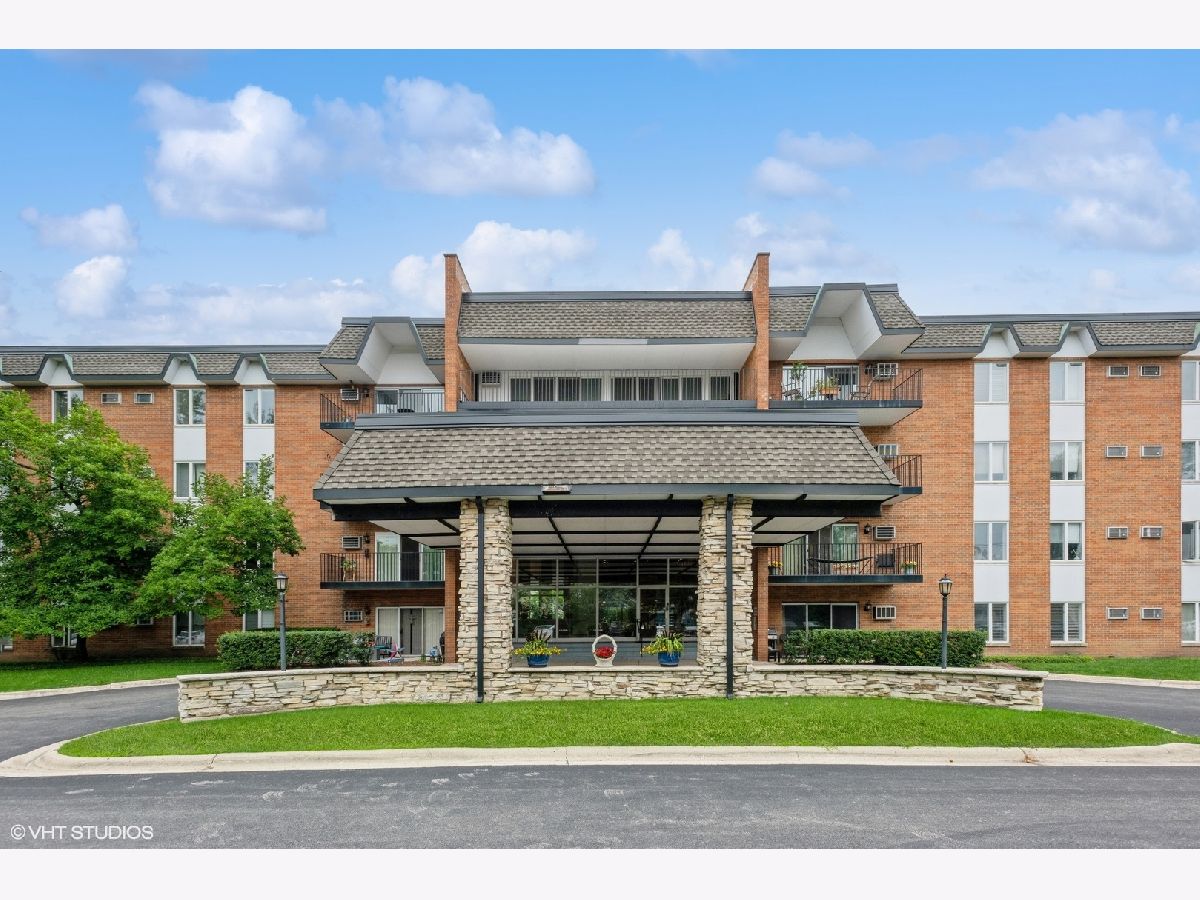 Condominiums Sold Westbrook Downers Grove Illinois, 4225 Saratoga