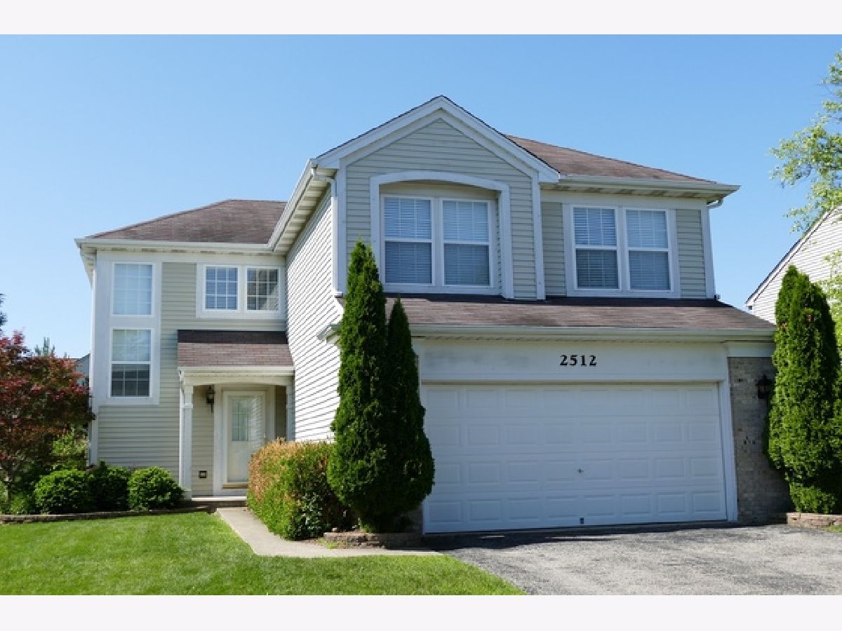 Homes Rented Ivy Ridge Naperville Illinois, 2512 Blakely