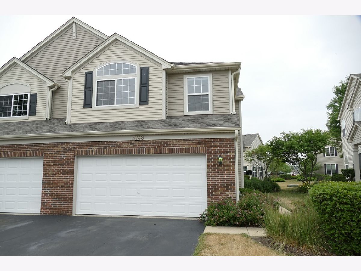 Homes & Townhomes & Condos Rented Lakewood Springs Plano Illinois, 3748 Pope