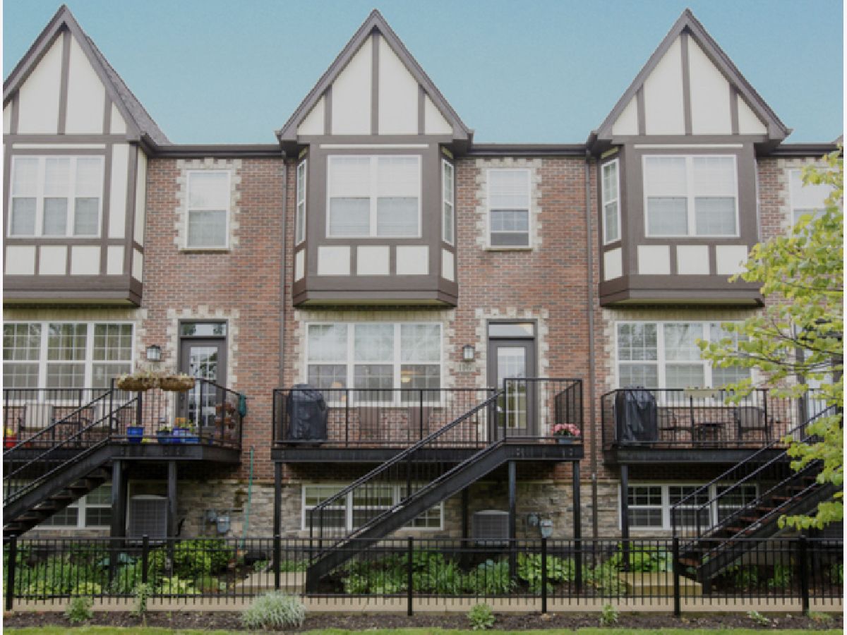 Townhomes Sold Kenilworth Park Villa Park Illinois, 116 Myrtle