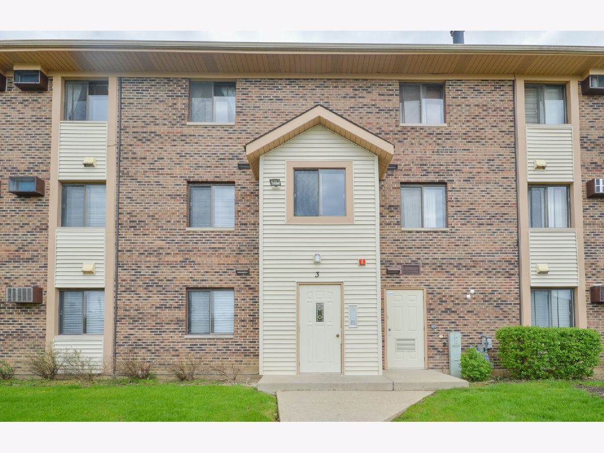 Condominiums Rented Century Park Vernon Hills Illinois, 3 Cedar