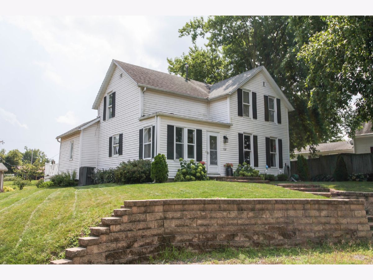  Sold Congerville Illinois, 107 E Washington