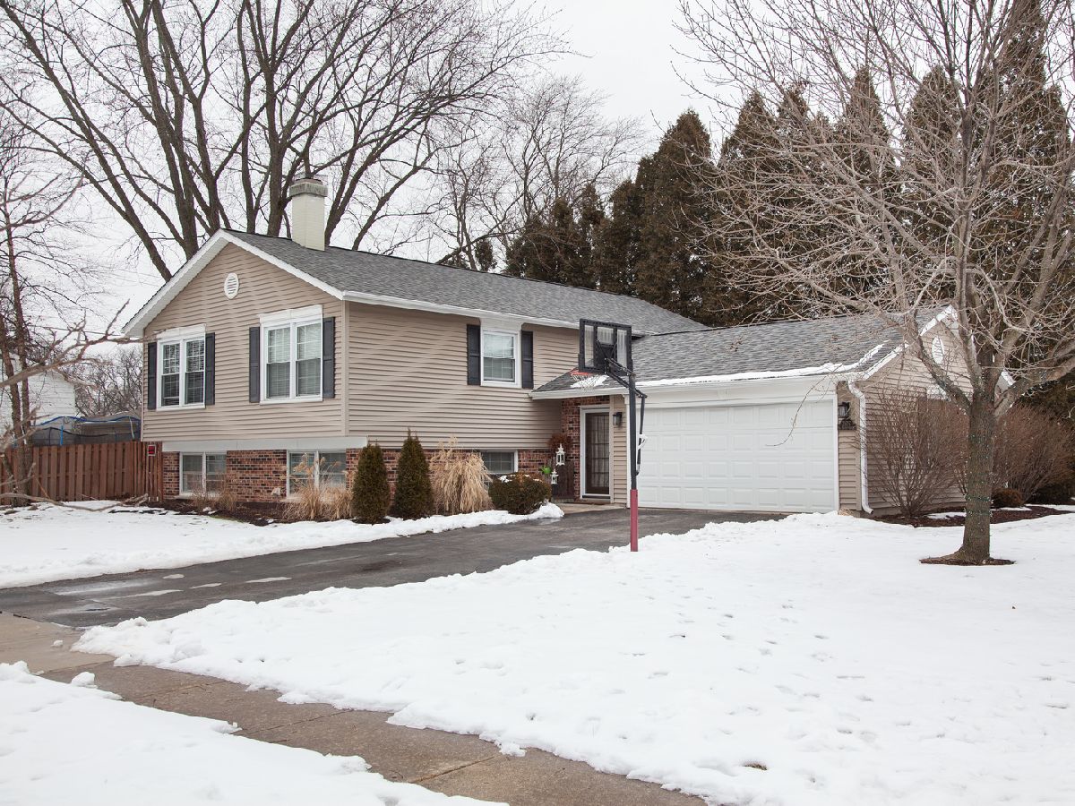 Homes Rented Berkley Square Arlington Heights Illinois, 2627 Ridge
