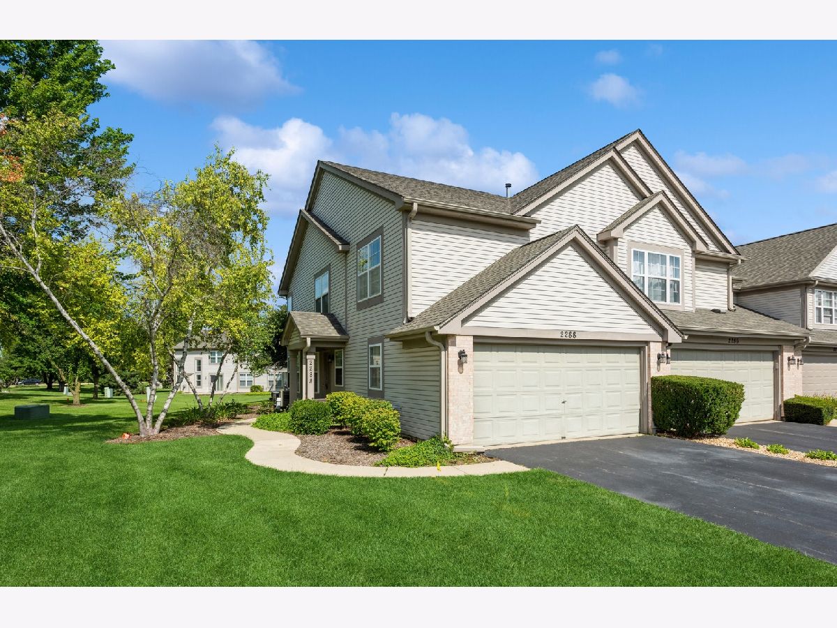 Townhomes Sold Townshomes Of Woodbridge Elgin Illinois, 2288 Dorchester