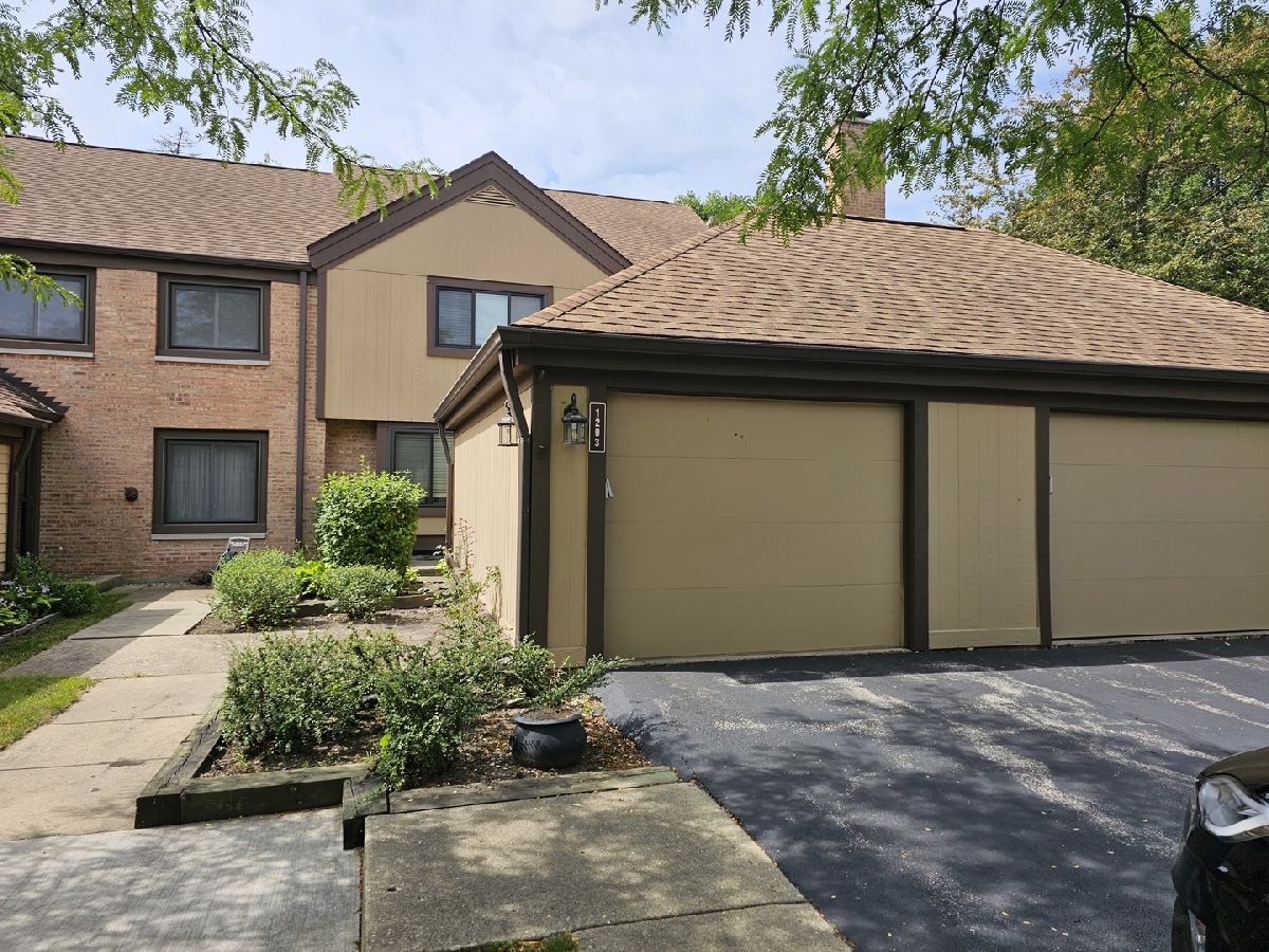 Townhomes & Homes Rented Crossings Buffalo Grove Illinois, 1293 Bristol