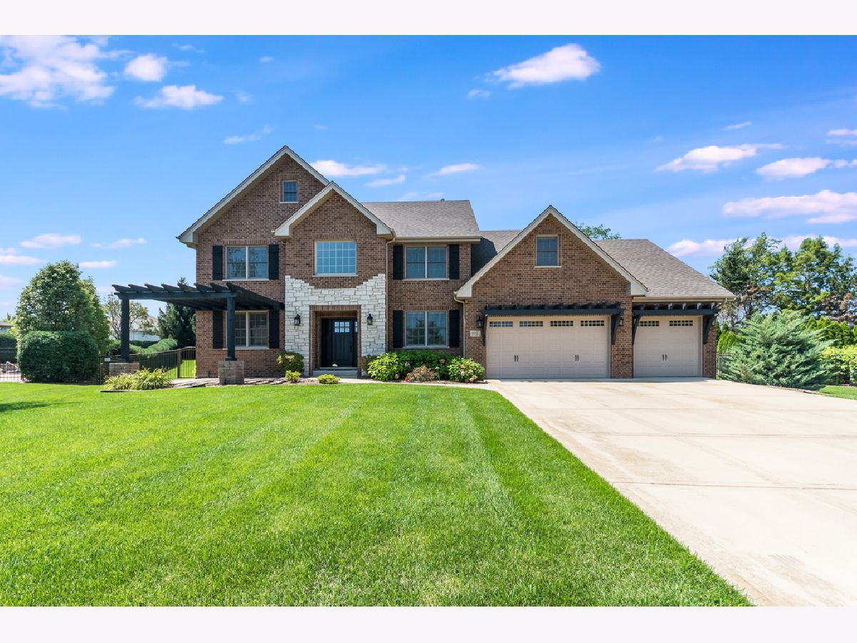 Homes Sold Sara Springs Frankfort Illinois, 11057 Riverside