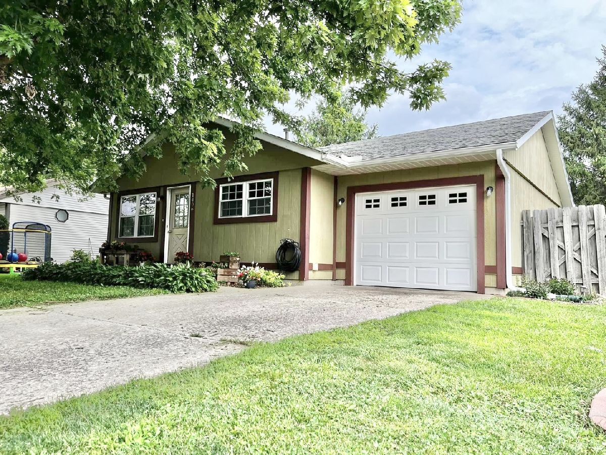 Homes Sold Indian Village Ottawa Illinois, 1406 Navajo