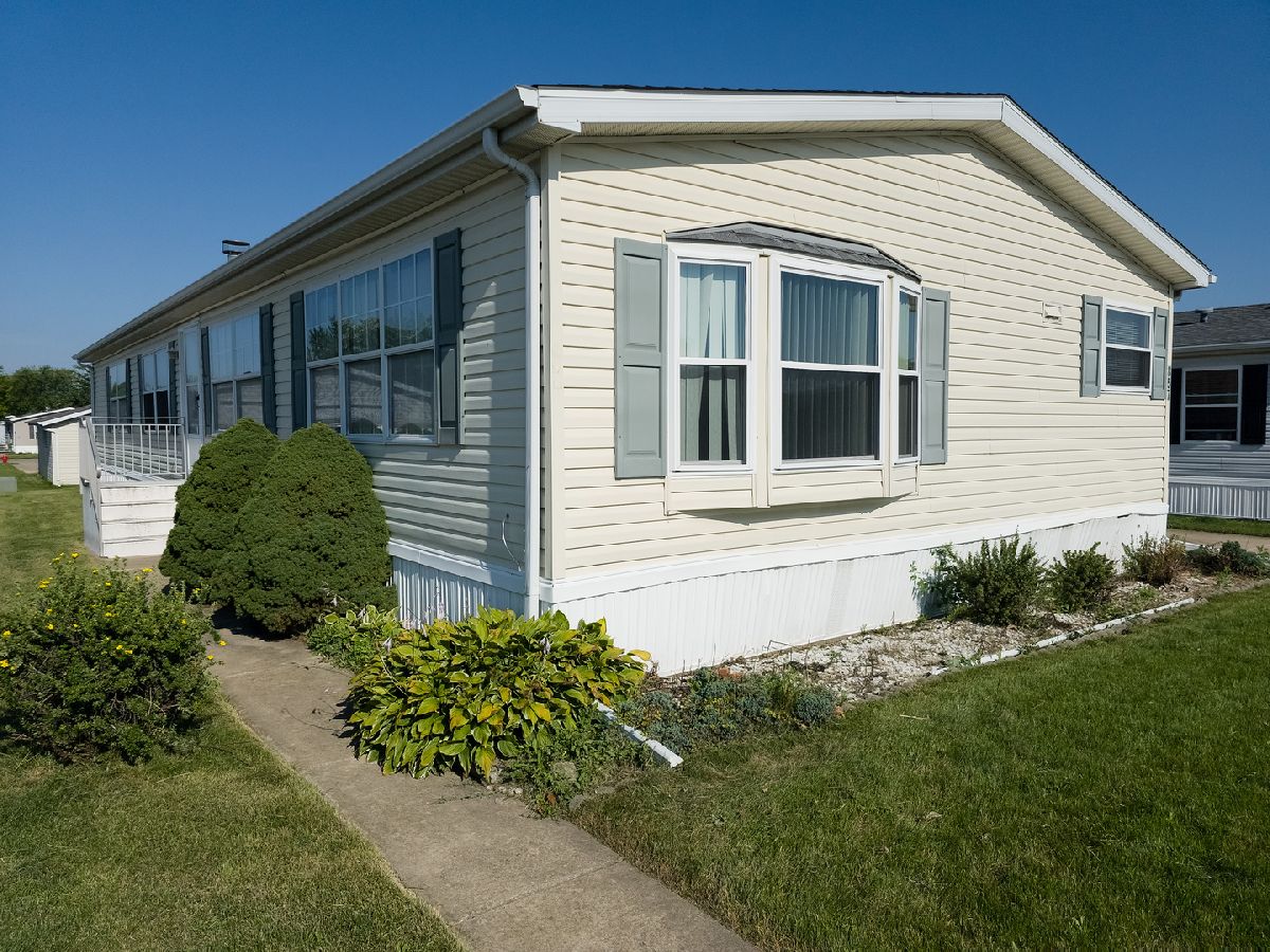 Subdivision Sold Southmoore Estates Dekalb Illinois, 857 10th