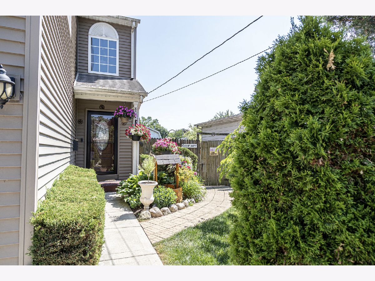 Homes Sold Trout Park Elgin Illinois, 807 Stewart