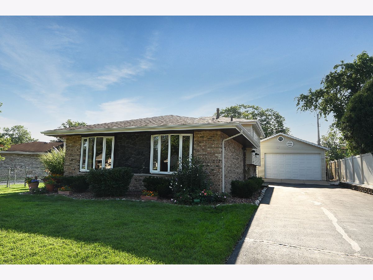 Homes Sold Friendly Oaks Oak Forest Illinois, 16038 Long