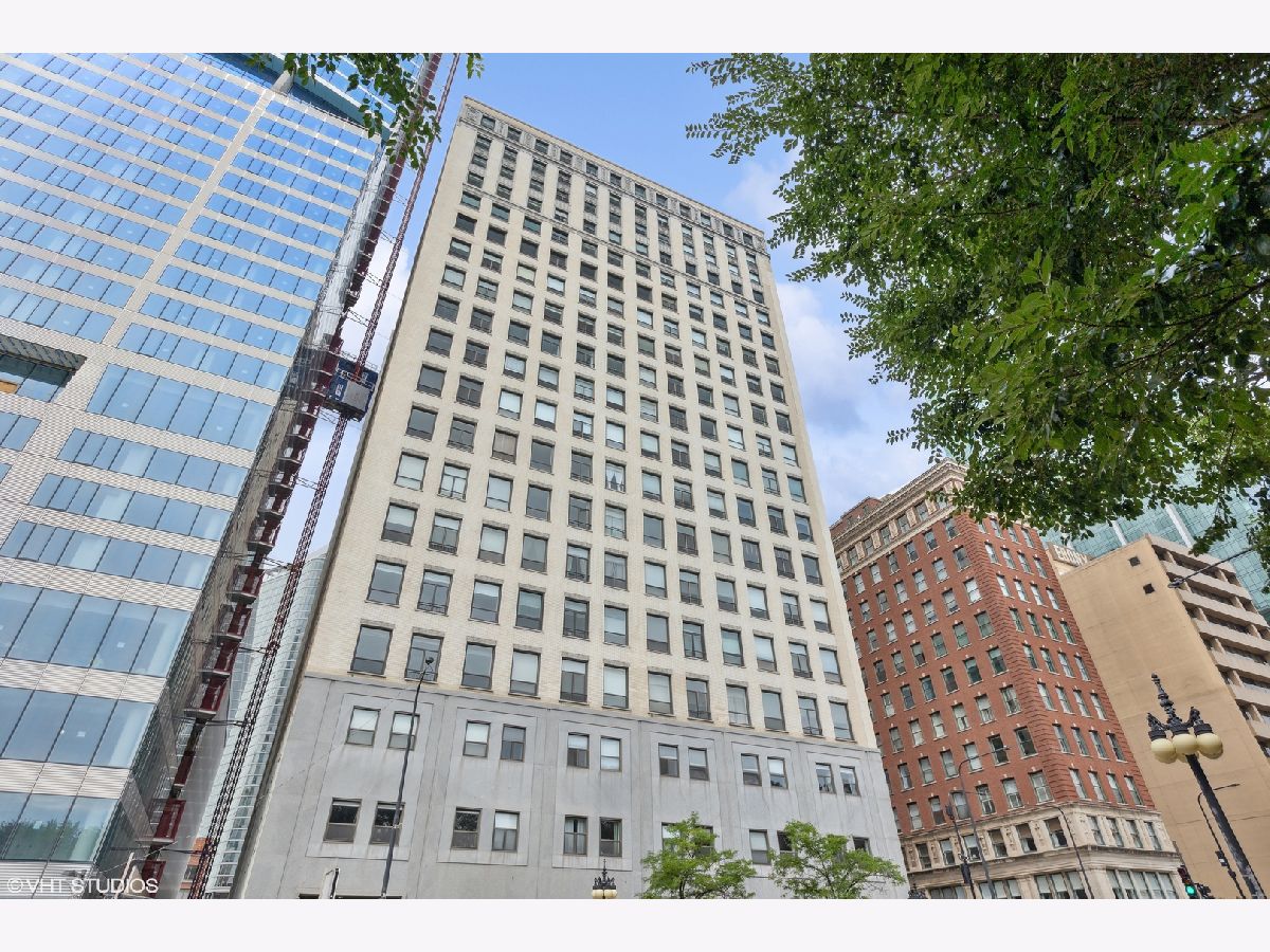 Condominiums Sold Michigan Avenue Lofts Chicago Illinois, 910 Michigan