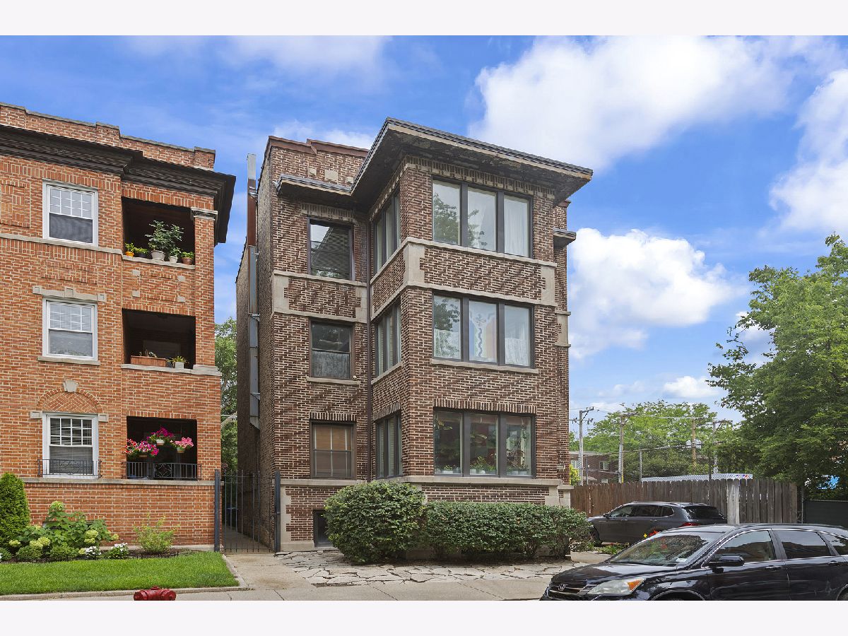 Condos & Townhomes & Homes Rented Margate Park Chicago Illinois, 824 Gunnison