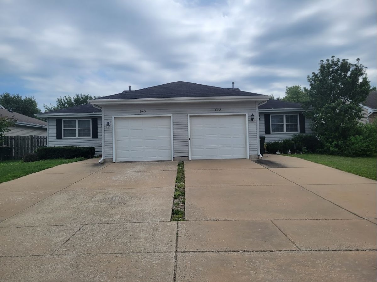 Townhomes & Homes Sold Quail Run Coal City Illinois, 843 845 Covey