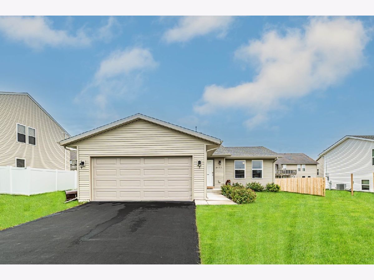 Homes & Condos & Townhomes Sold Timberlyne Hollow Machesney Park Illinois, 6451 Edgewood
