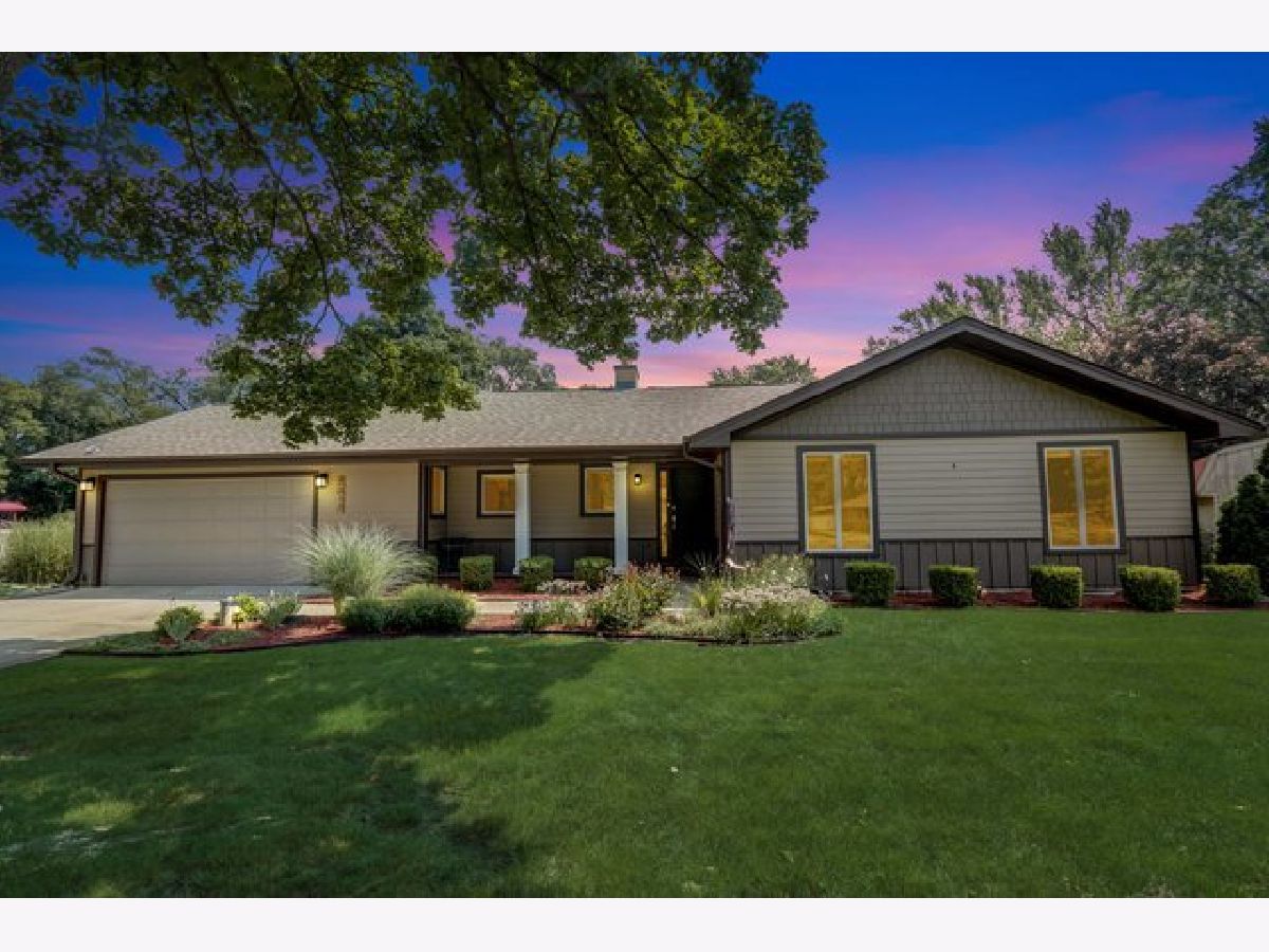 Homes Sold Arlington Countryside Arlington Heights Illinois, 1217 Center