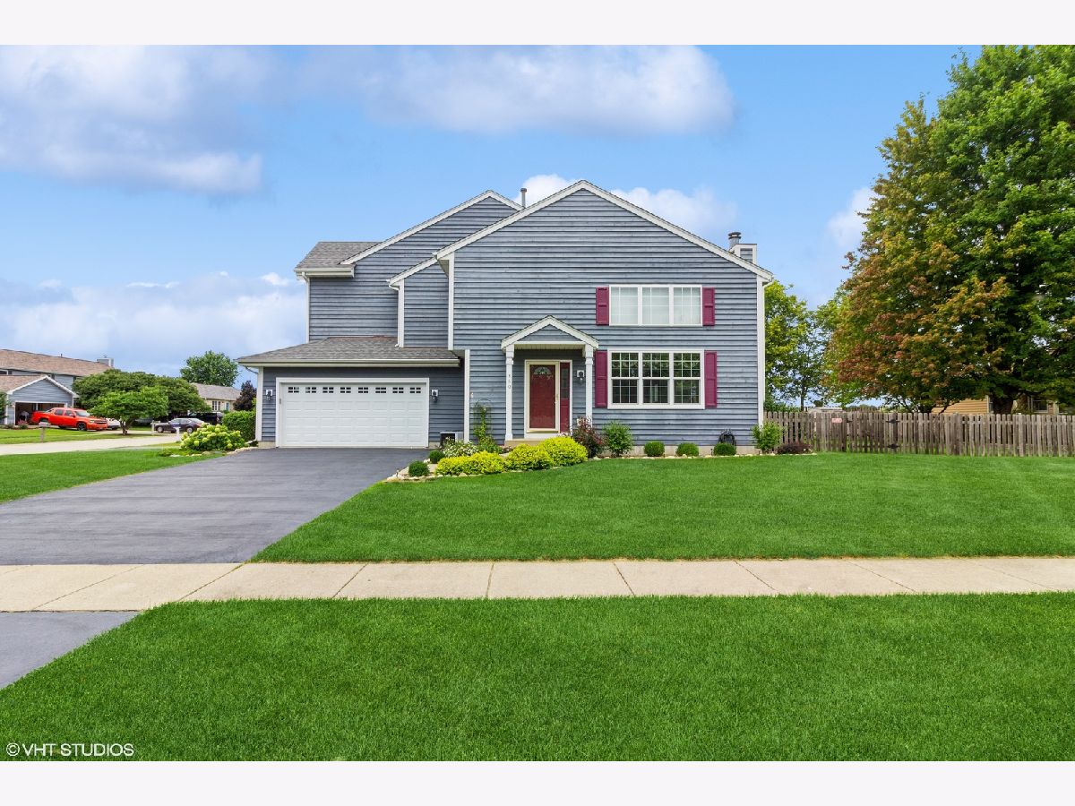  Rented Hinckley Illinois, 380 Amie