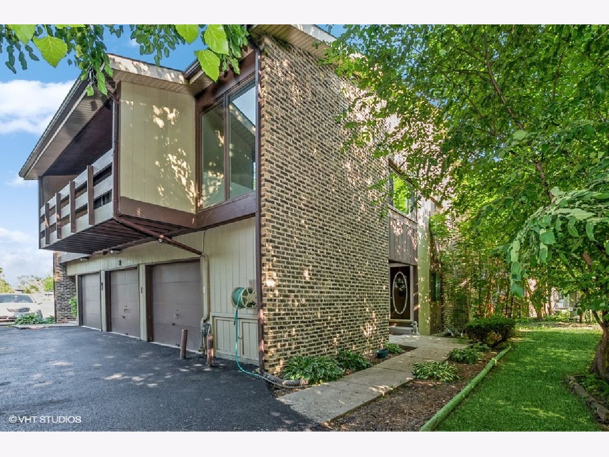 Townhomes & Condos Sold Stoney Creek Palos Hills Illinois, 3 Millstone