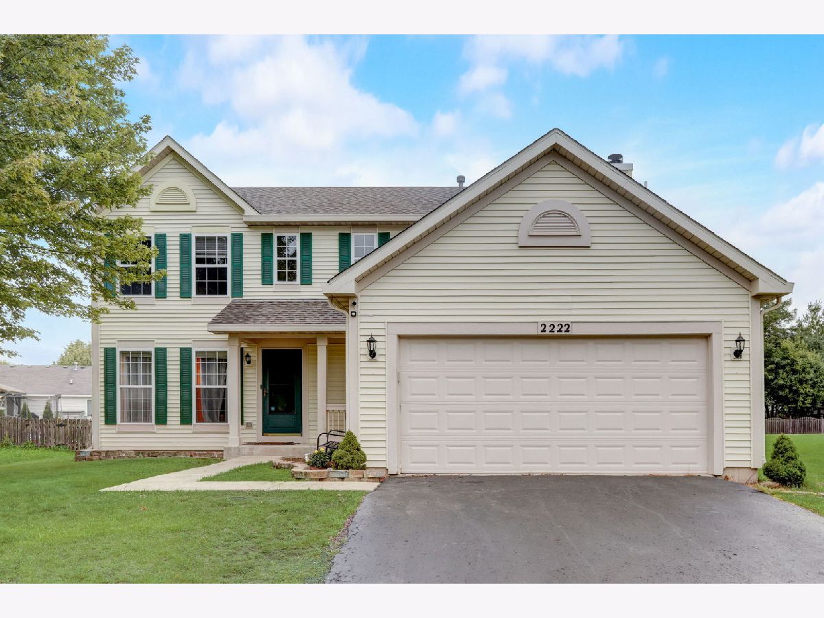 Townhomes & Homes Rented Lakewood Creek Montgomery Illinois, 2222 Andrew