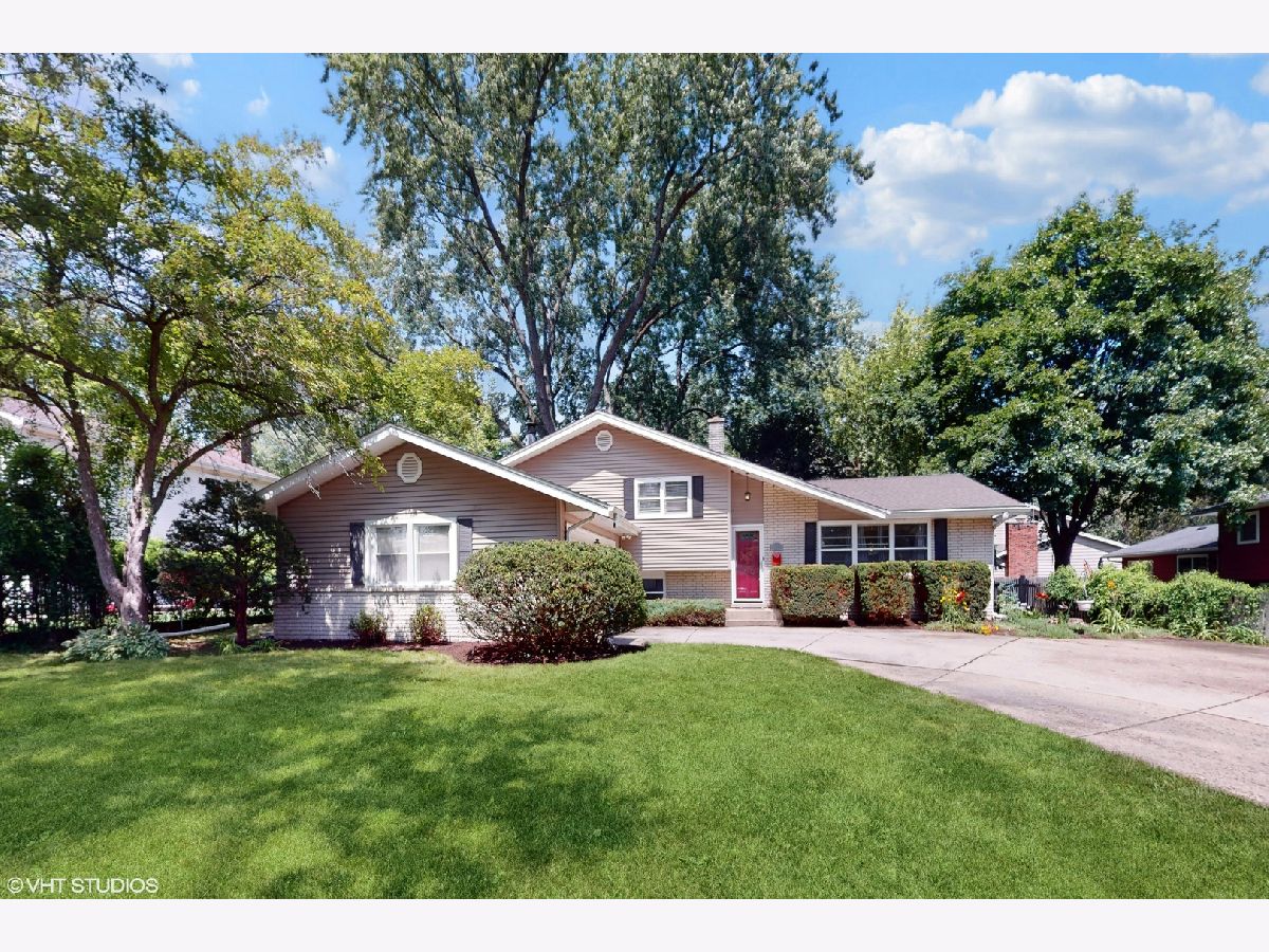 Homes Sold Olympic Terrace Naperville Illinois, 221 Tupelo