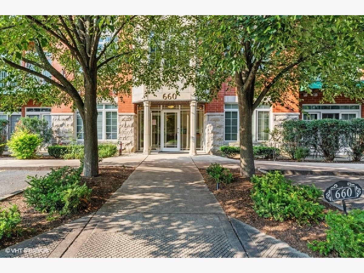 Condominiums Sold Park Point Wheeling Illinois, 660 Mchenry