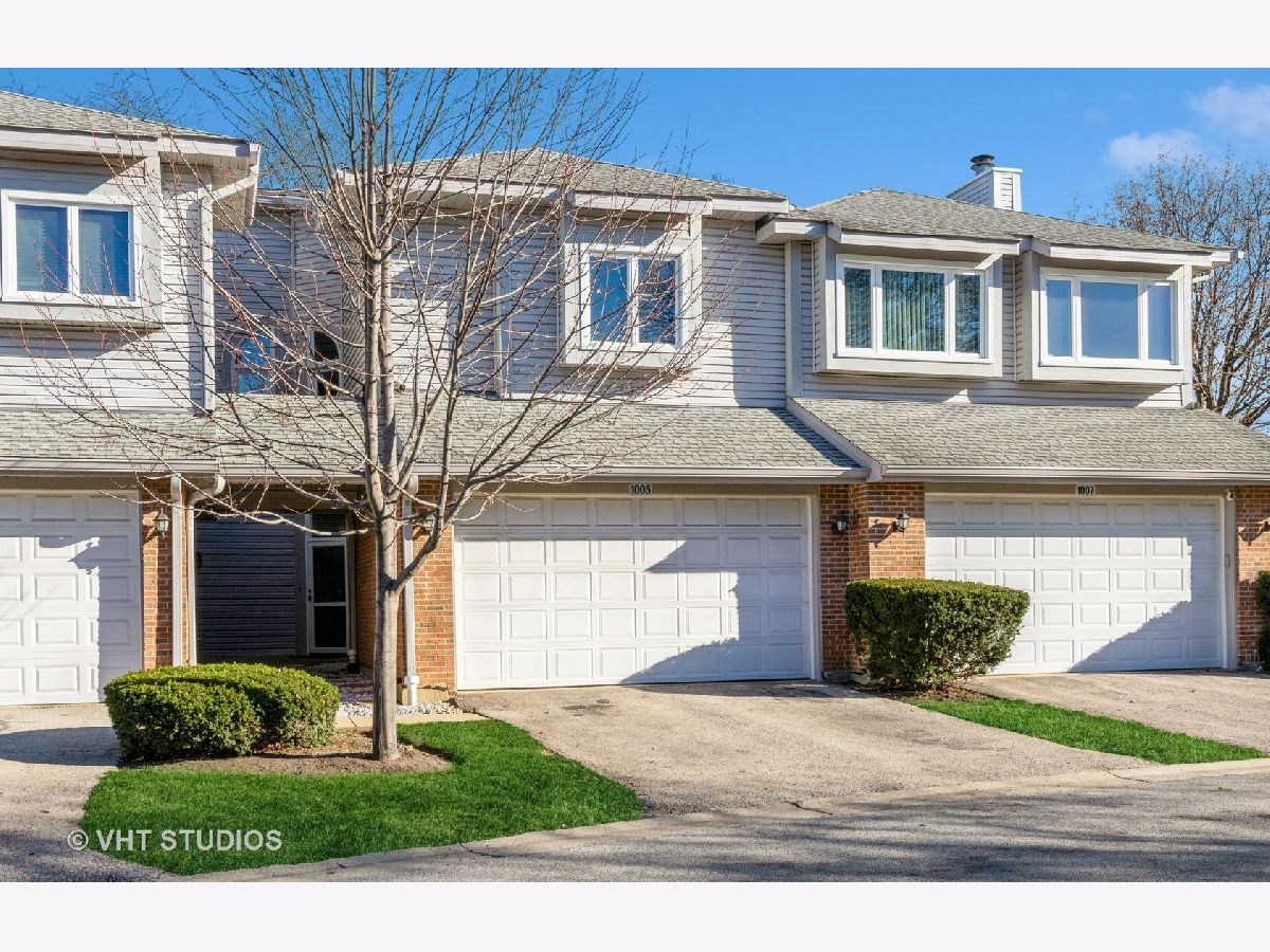 Townhomes & Homes Rented Evergreen Woods Mount Prospect Illinois, 1005 Arbor