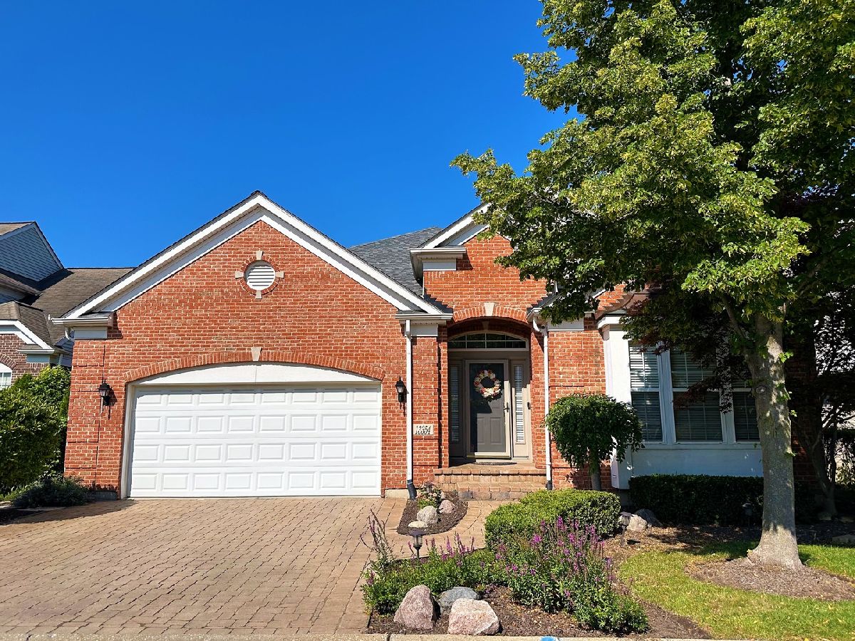 Homes & Townhomes Sold Southmoor Orland Park Illinois, 13354 Lahinch
