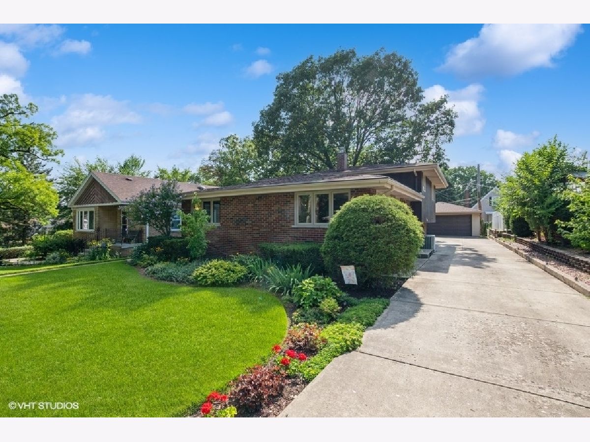 Homes & Townhomes & Condos Sold Hickory Heights Hickory Hills Illinois, 9304 82nd