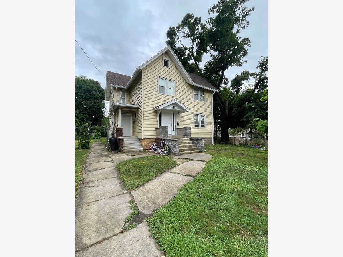 Rented Rockford Illinois, 1016 5th