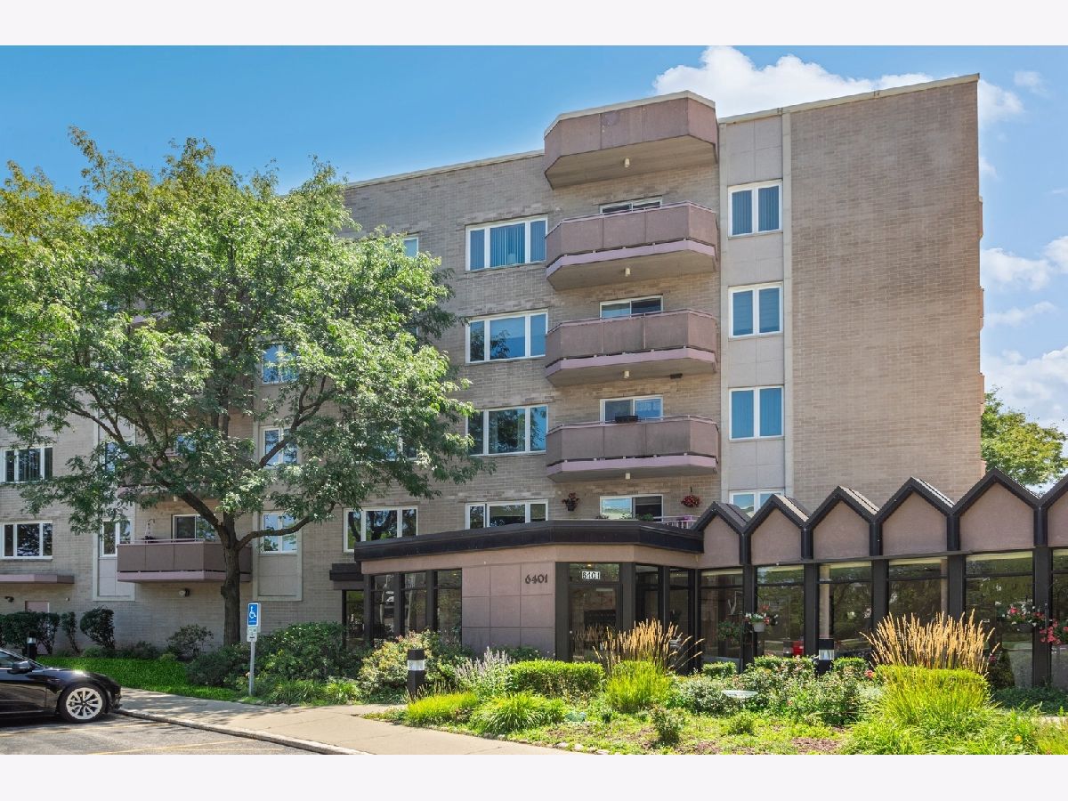 Condominiums Sold Morton House Morton Grove Illinois, 6401 Lincoln