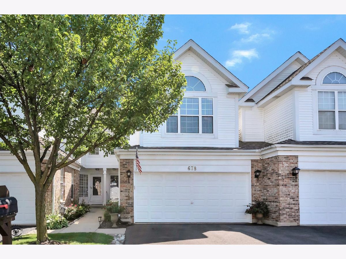 Townhomes Sold Citadel On The Pond Westmont Illinois, 678 Citadel