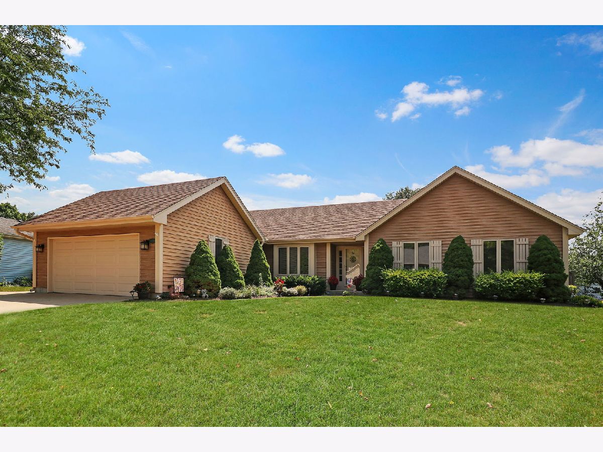 Homes Sold Brittany Heights Mchenry Illinois, 3201 Lorient